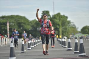 BIB: 
                            <button type="button" onclick="openModal(4912442)" class="btn btn-primary btn-sm float-right btn-popup" data-toggle="modal" data-target=".modal-high-quality">
                        <i class="fas fa-shopping-cart"></i> Add to Cart
                    </button>
                                            <button type="button" onclick="isThisMe(4912442, true)" class="btn btn-success btn-sm float-right btn-popup btn-isme hidden" data-toggle="tooltip" data-placement="bottom" title="นี่คือรูปของคุณใช่ไหม คลิกที่นี่เพื่อเอาเข้าอัลบั้ม">
                        <i class="fas fa-plus"></i> Add to album
                    </button>
                    <button type="button" onclick="isThisMe(4912442, false)" class="btn btn-warning btn-sm float-right btn-popup btn-isnotme hidden">
                        <i class="fas fa-ban"></i> Remove from album
                    </button>